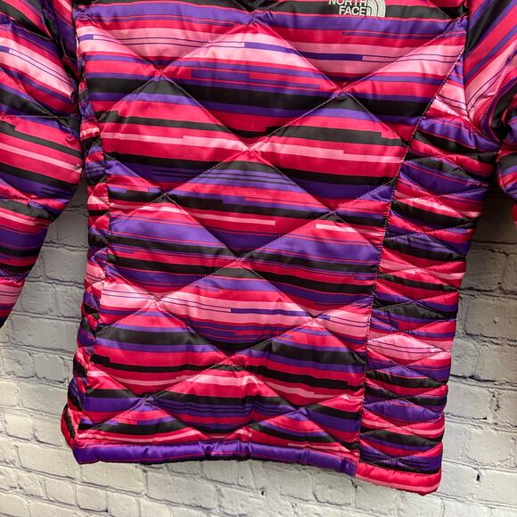 The North Face Girls 550 Down Puffer Coat Size Large 14/16 Pink Purple Stripes - Picture 9 of 12